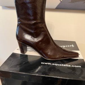 Aquatalia by Marvin K. New in box Brown patent boots, size 8,5